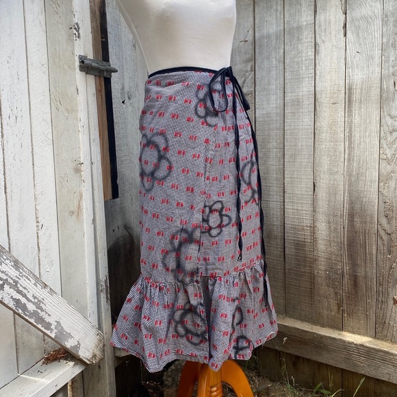 Alexa Stark cotton graffiti floral wrap skirt - Picture 2 of 6